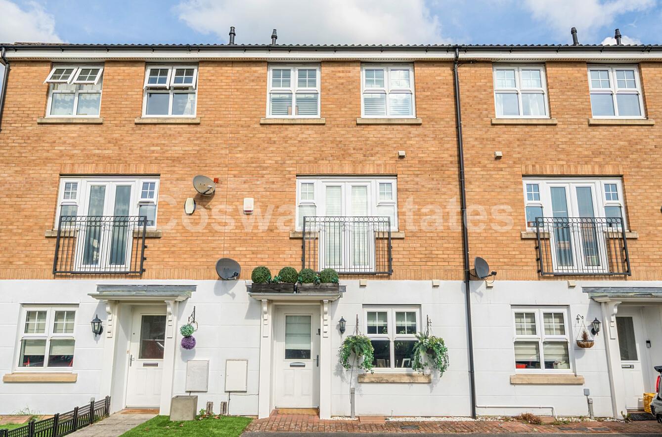 Bampton Drive, Mill Hill, NW7, London